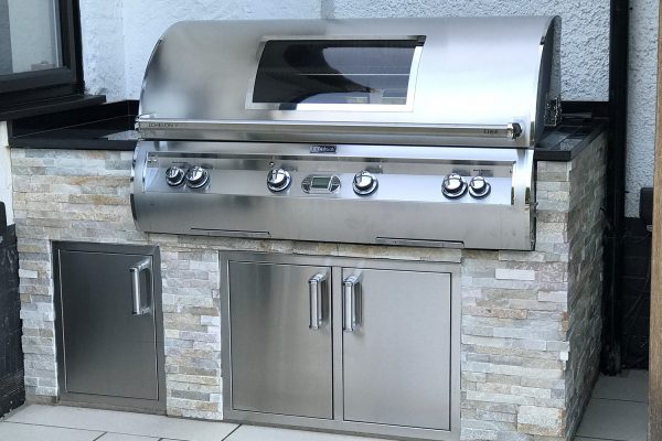 Outdoor Kitchens Built In Bbqs By Fire Magic