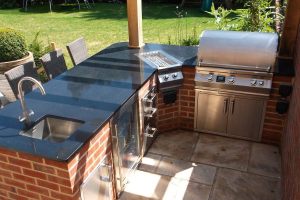 Outdoor Kitchens Built In Bbqs By Fire Magic