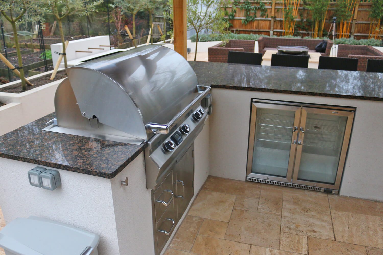 Outdoor Kitchen