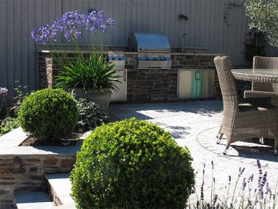 Outdoor kitchen Jo gardens