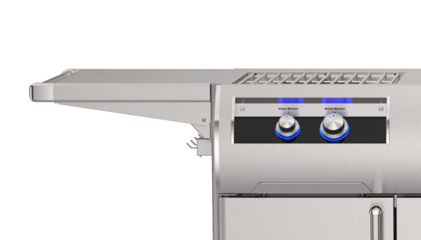 Side Shelves and Integrated Side Burner